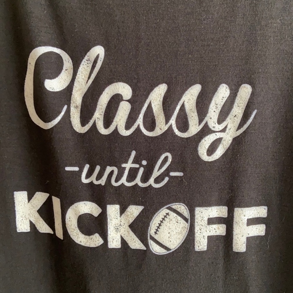 Maurices XL Ladies Black T-shirt Football